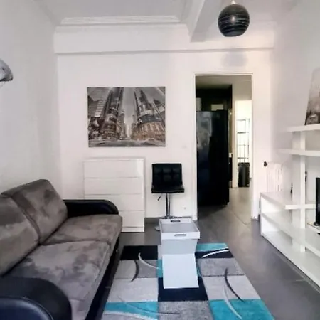 Apartment Large 37 M With Terrace Nice