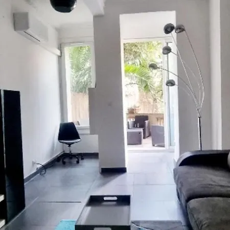 Apartament Large 37 M With Terrace Nicea